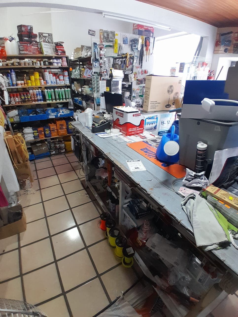 FONDO DE COMERCIO EN VENTA: RUBRO: Ferretería - 10