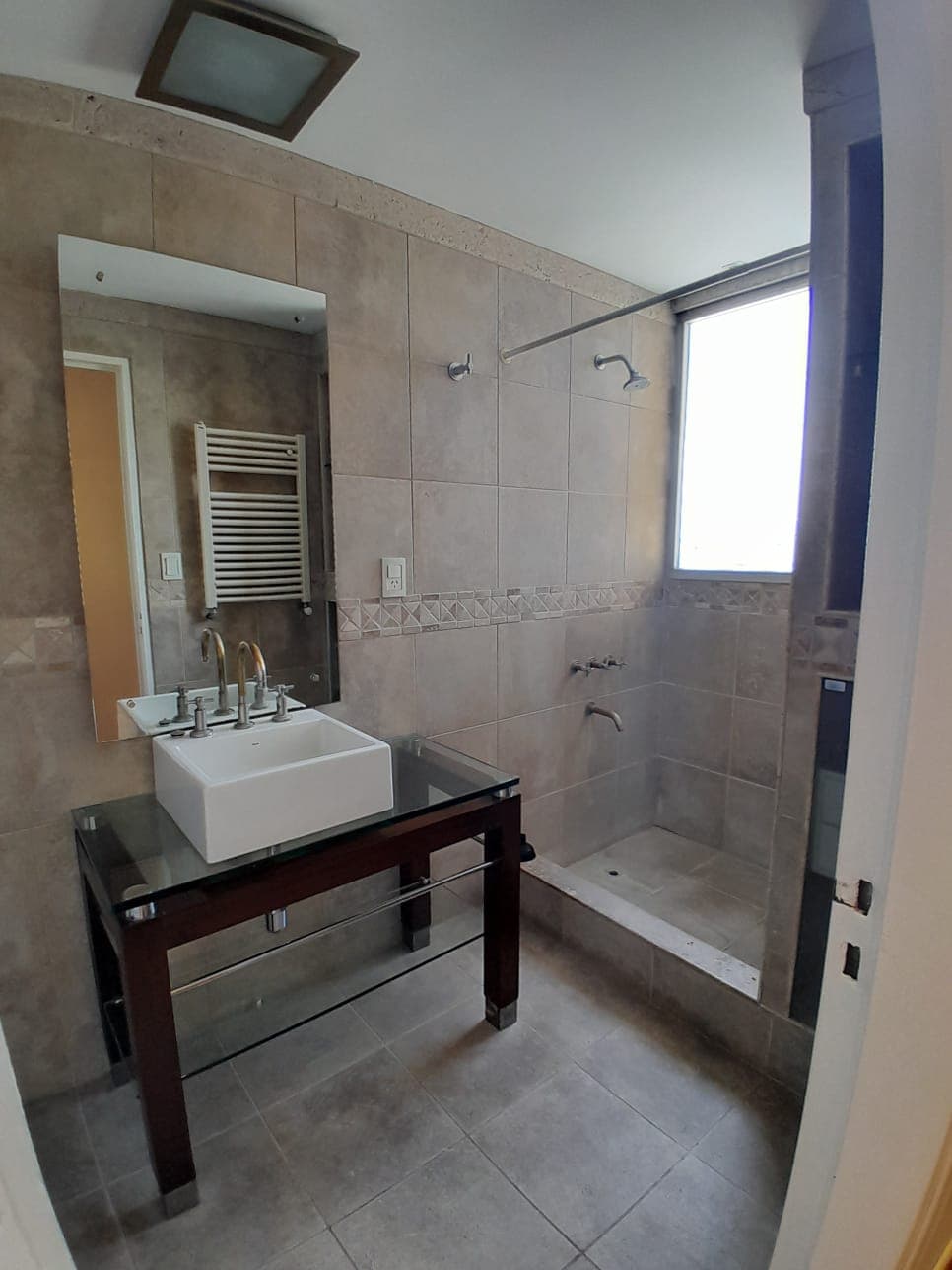 Moderno Departamento Céntrico en Venta - 6