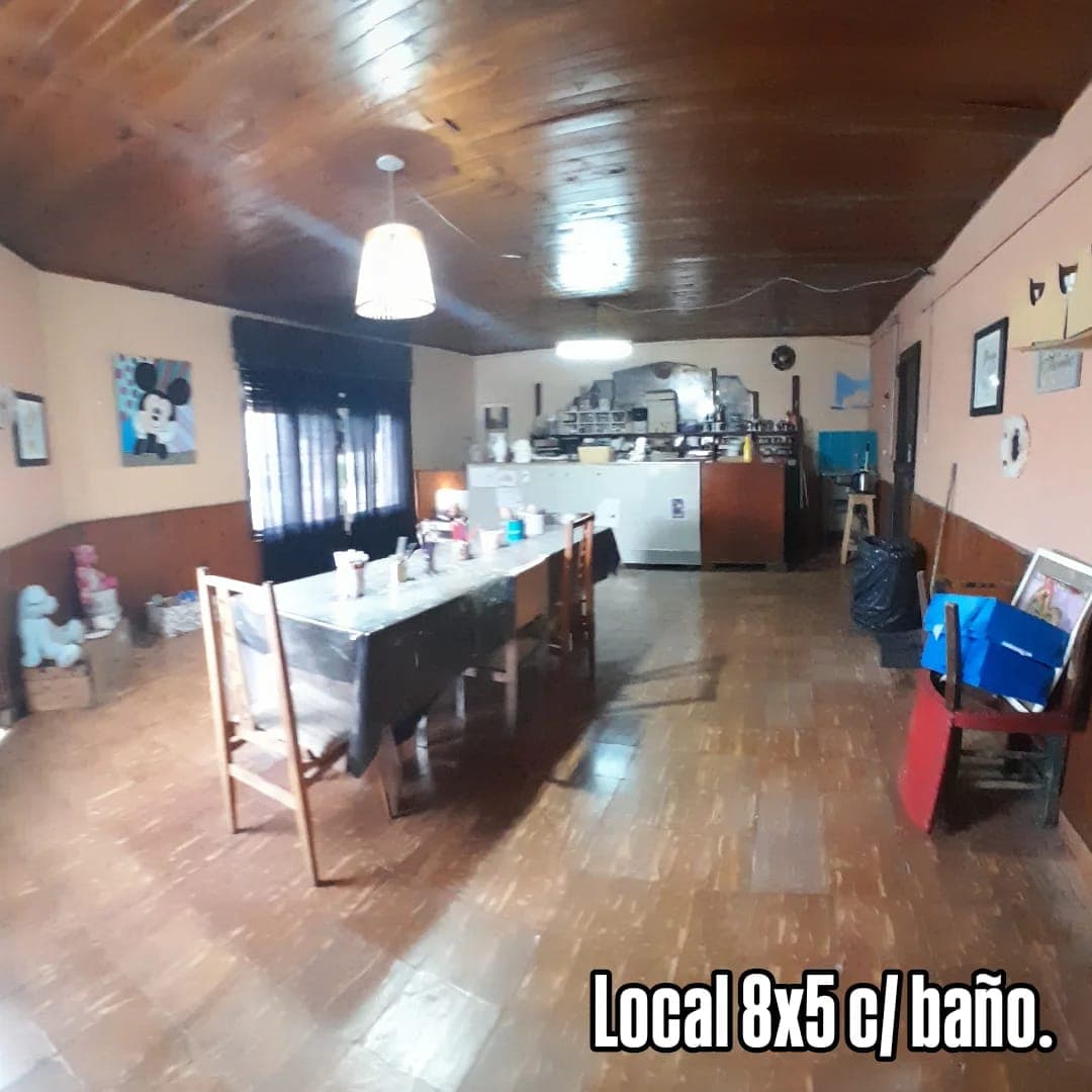 PH en Venta en Chillar: Casa + 2 locales + Galpón - 5