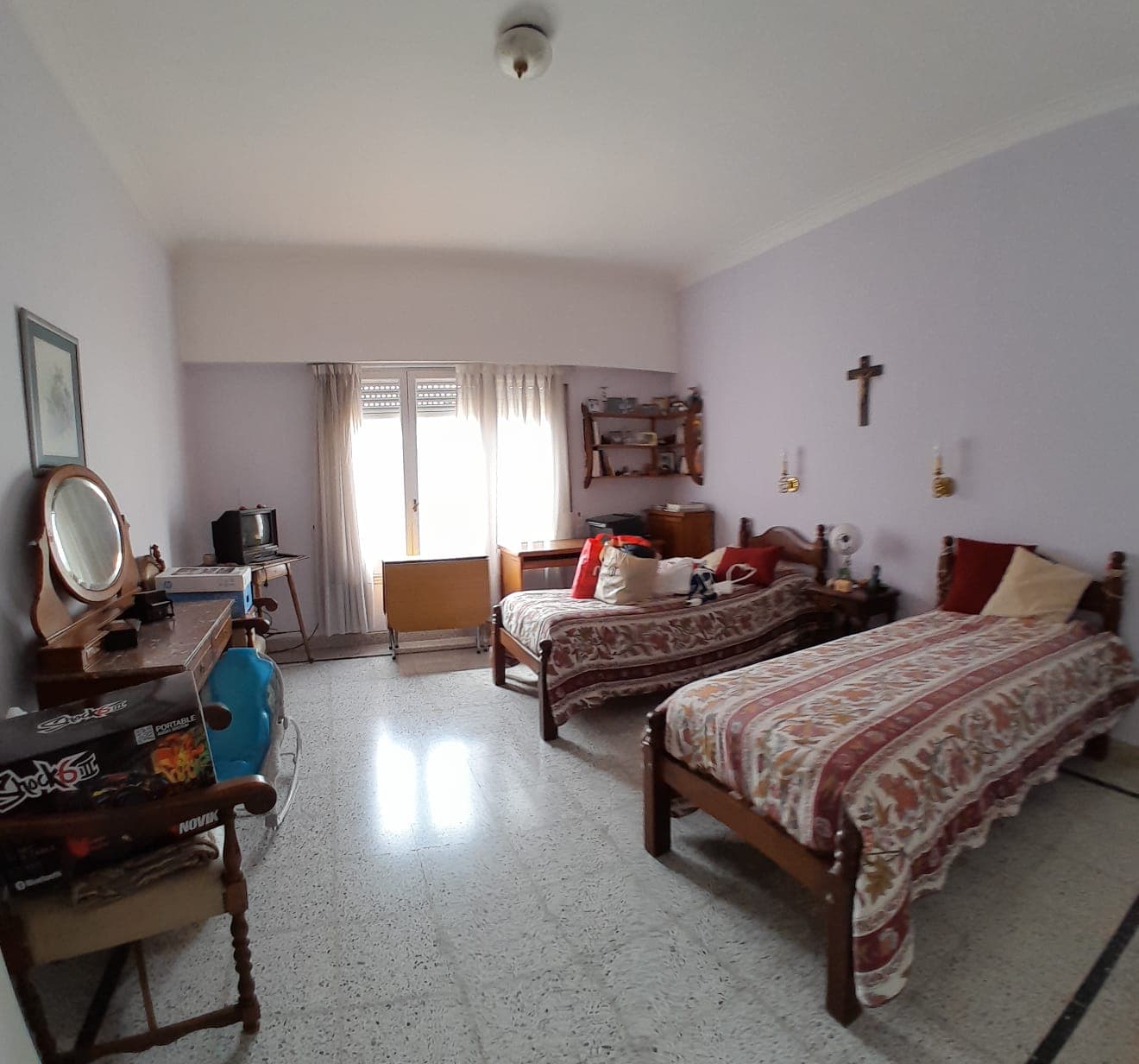 Excelente Casa en Azul:  Belgrano y 25 de Mayo - 10