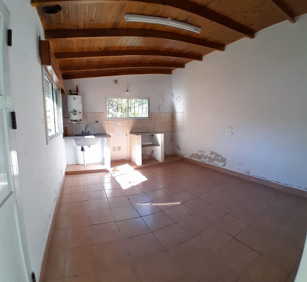 LOCAL + GALPON EN CHILLAR - 8