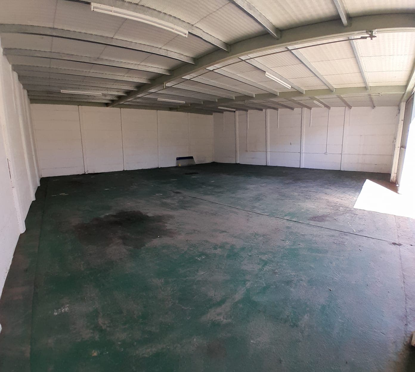 LOCAL + GALPON EN CHILLAR - 6