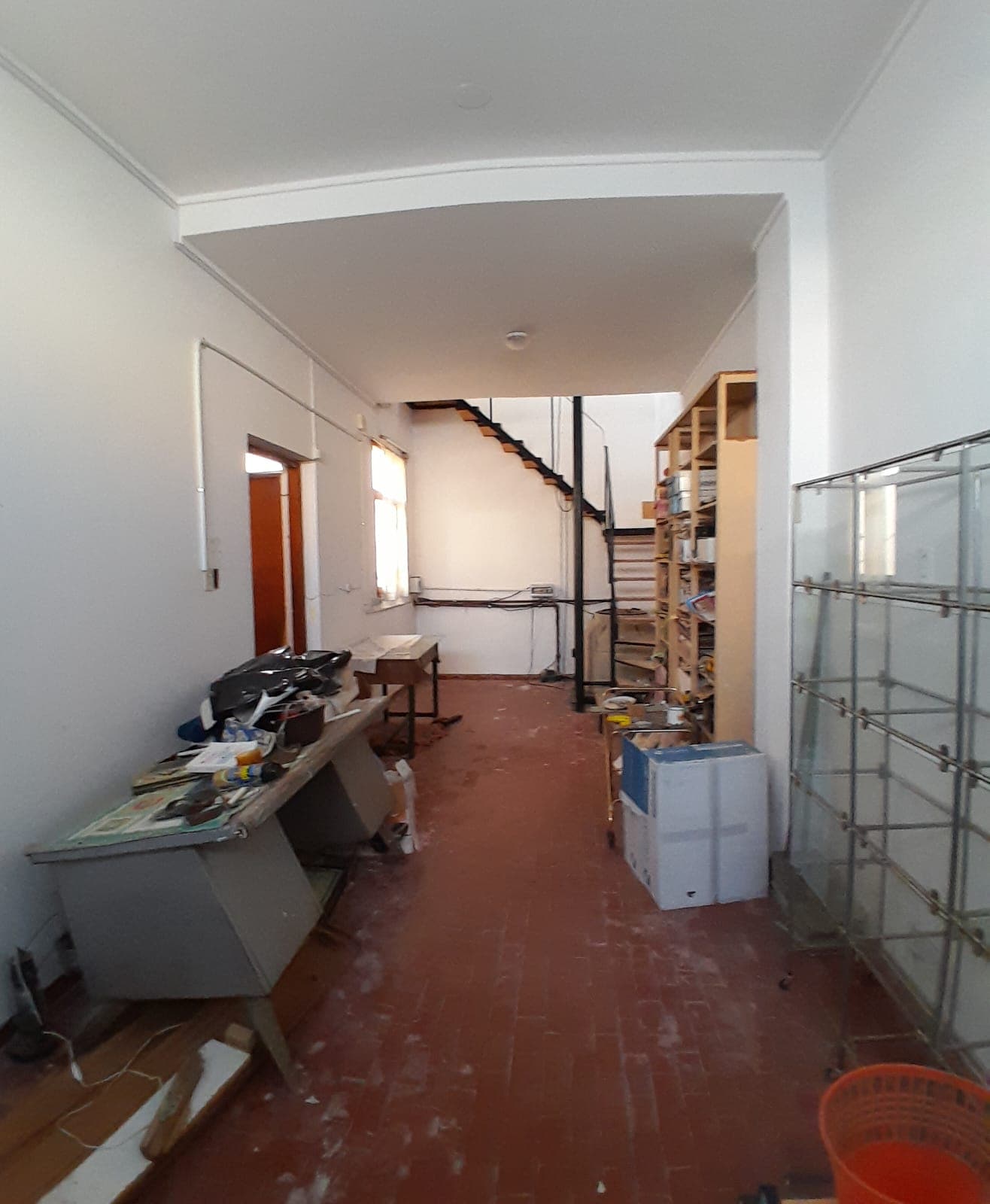 Departamento de  3 Dormitorios en Azul con Local Comercial - 9